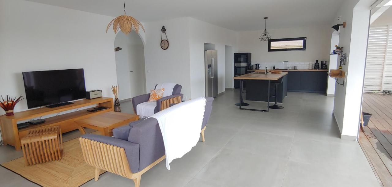 Villa Fleur De Goyave - Tres Bien Ventilee - Vue Degagee Saint-Francois  Eksteriør billede